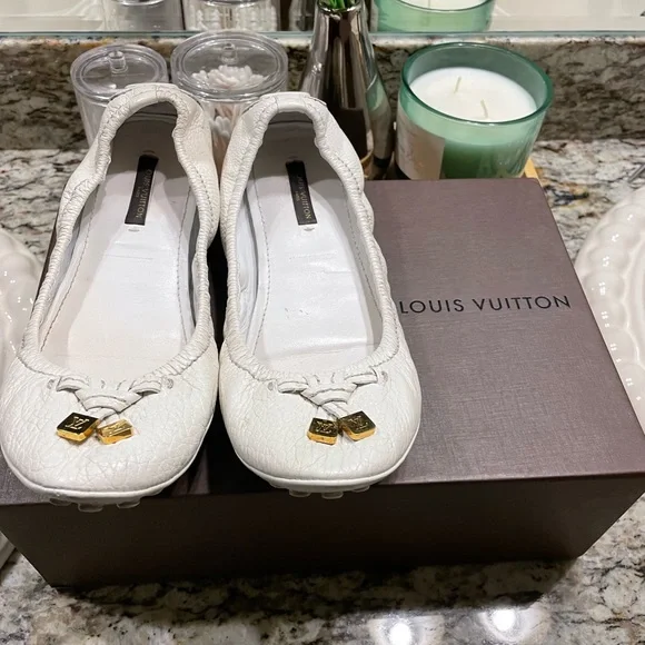 Authentic Louis Vuitton Leather Ballet Flats – Size EU 39 / US 8.5